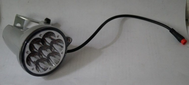 Фара светодиодная 48v